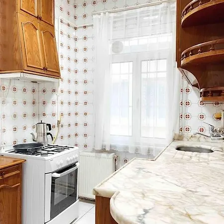 Apartment 3 Bedroom Flat With 2 Balcony In Cihangir *