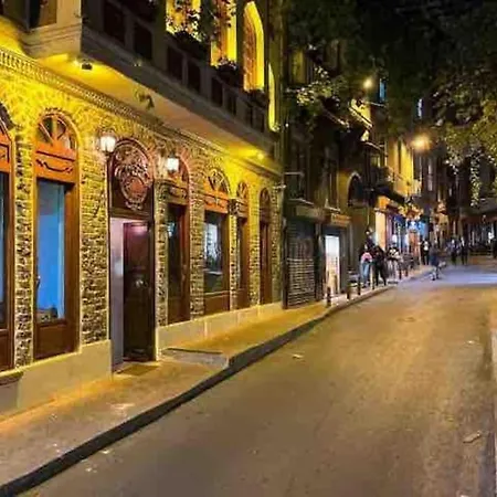 3 Bedroom Flat With 2 Balcony In Cihangir Apartment