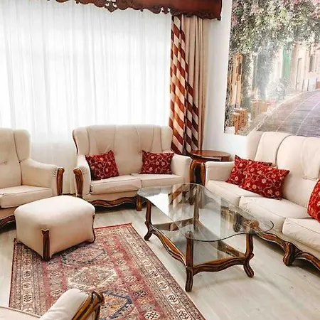 3 Bedroom Flat With 2 Balcony In Cihangir Διαμέρισμα *